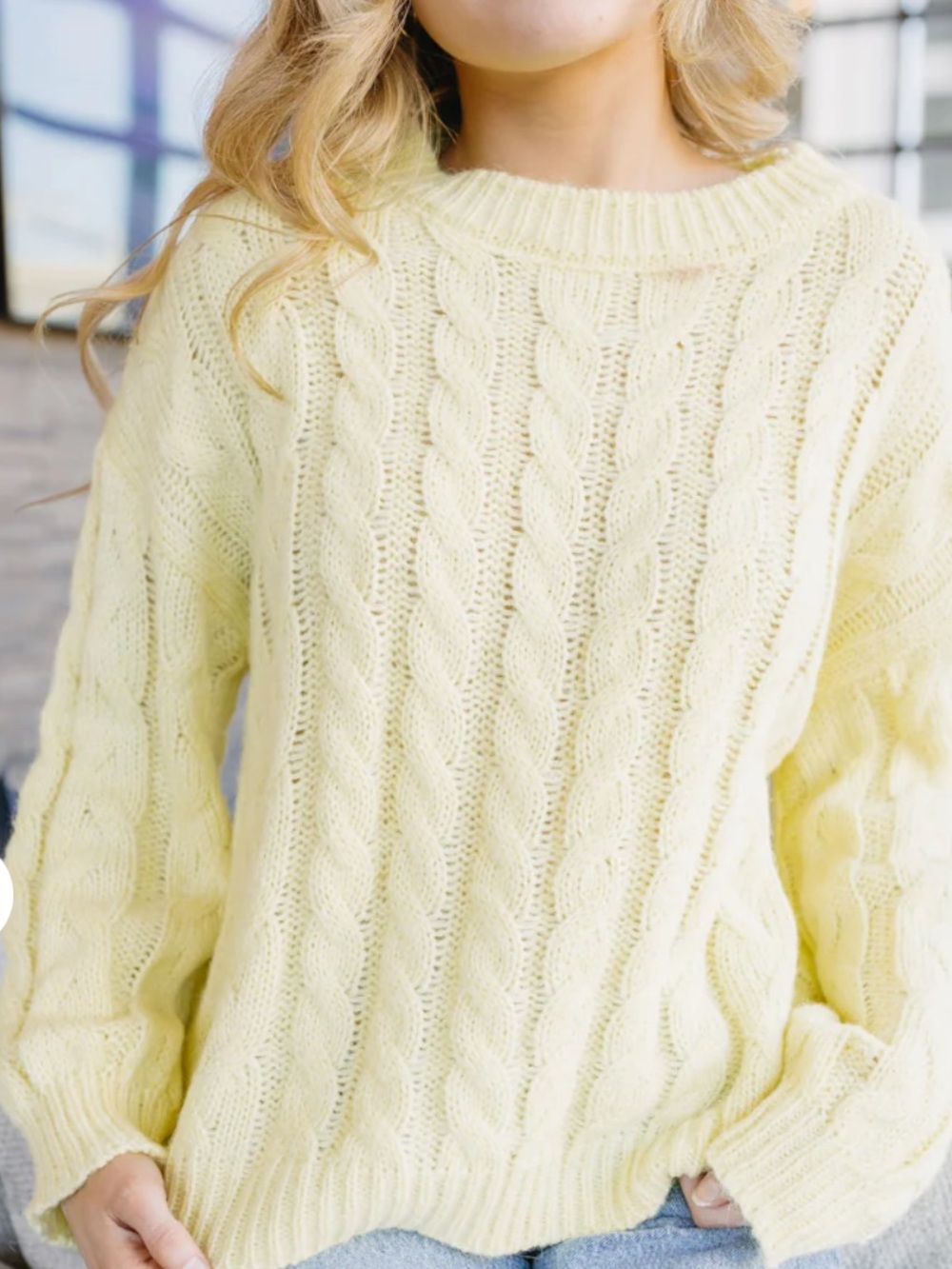 VESTIQUE BRIGHT YELLOW CABLE KNIT SWEATER- small